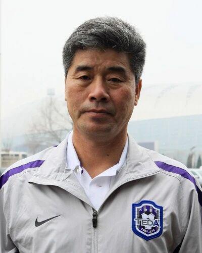 bob半岛体育app下载-他曾跟随国足参加日韩世界杯，点球三连扑的天津籍门将王建英